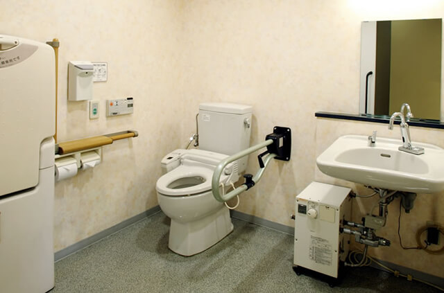 やわらぎ斎場厚別多目的トイレ札幌市厚別区葬儀葬式法要画像イメージ
