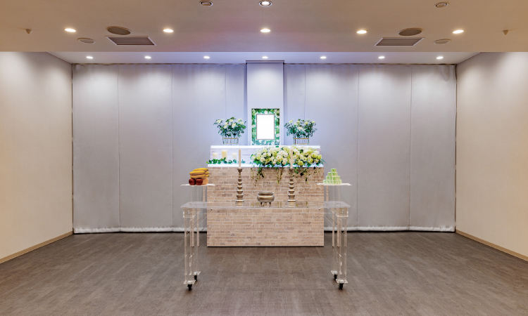 北海道札幌市葬儀社互助会やわらぎ斎場家族葬祭壇画像イメージ